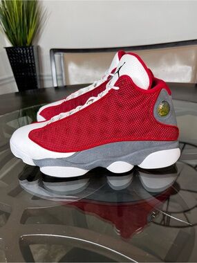 Nike Air Jordan 13 Red Flint
Red/White Mens Sz 10